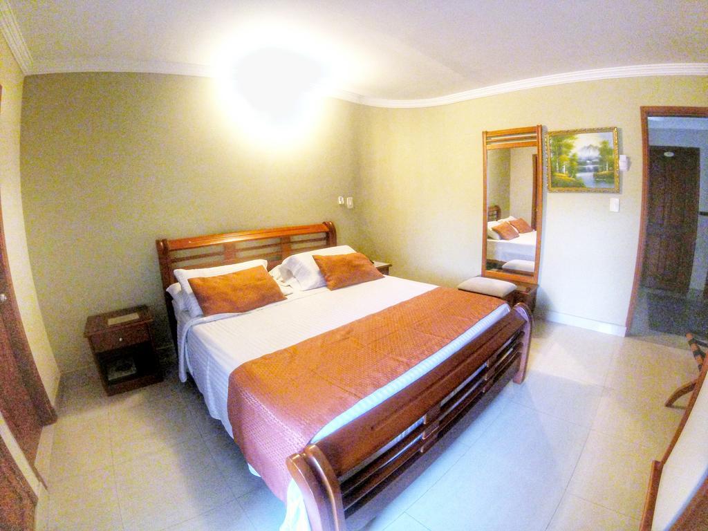 Hotel San Francisco De Asis ซันตามาร์ตา ภายนอก รูปภาพ