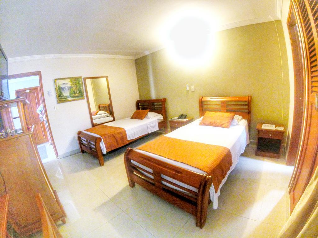 Hotel San Francisco De Asis ซันตามาร์ตา ภายนอก รูปภาพ
